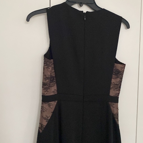 BCBG MaxArua Long Dress with Lace and VNeck transparent - Picture 7 of 8